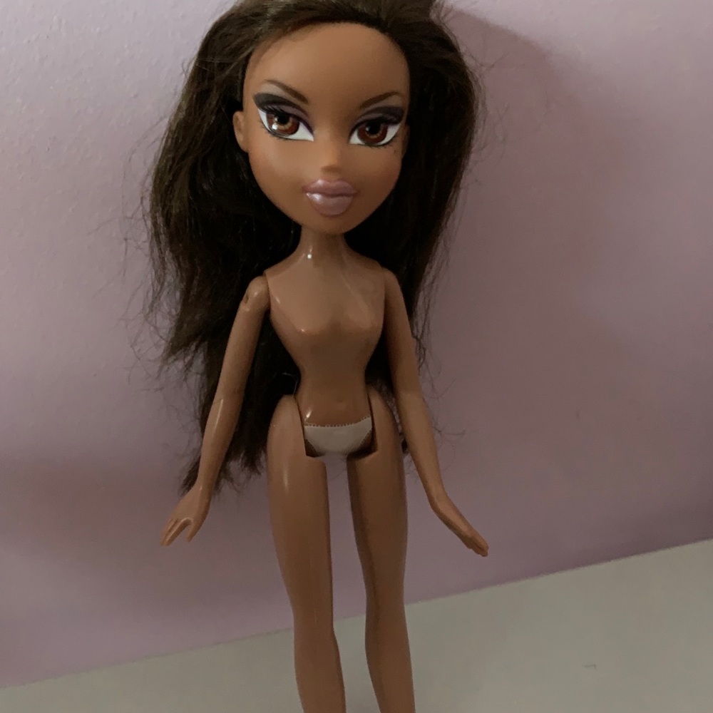 Bratz Fashion Stylistz Yasmin doll